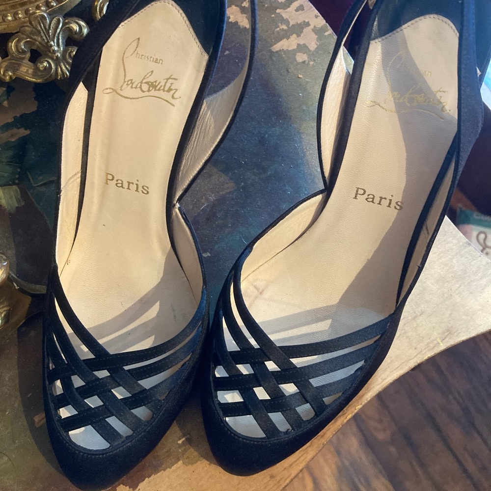 Christian Louboutin Heels Satin 41